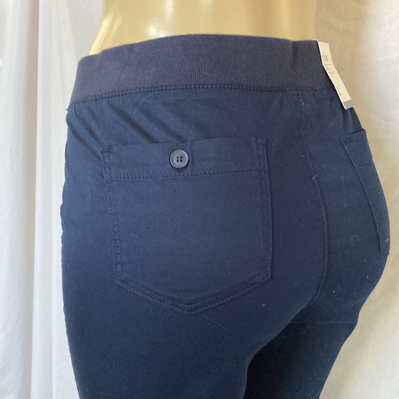 Style & Co. Clothing Women’s Navy Blue Capri Pants Size Large Comfort Waist NWT - Picture 1 of 8